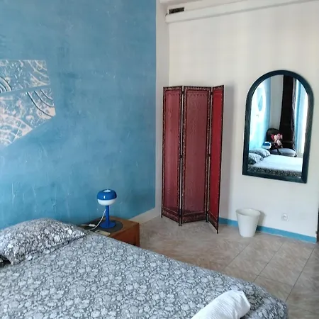 Chez Brigitte Guesthouse-3